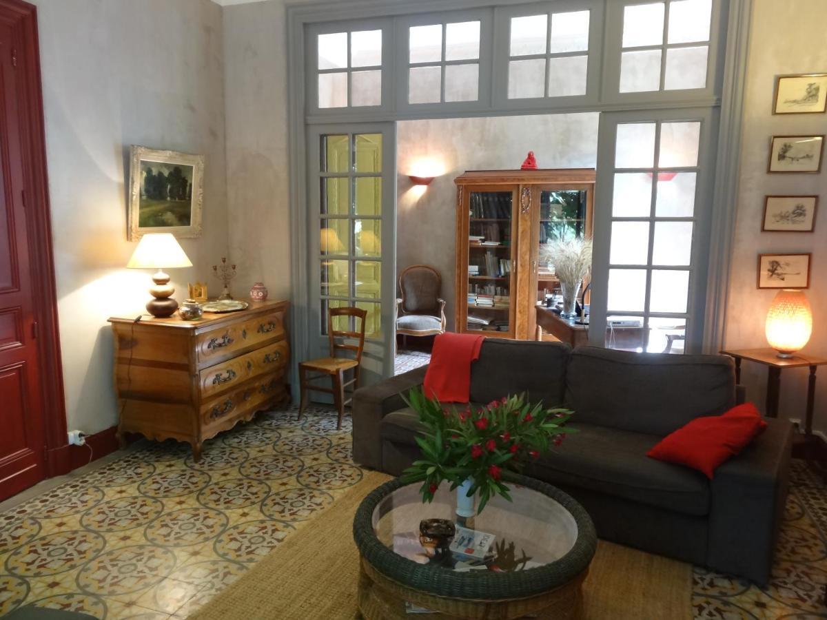 Bed and Breakfast Les Remparts à Capestang Extérieur photo